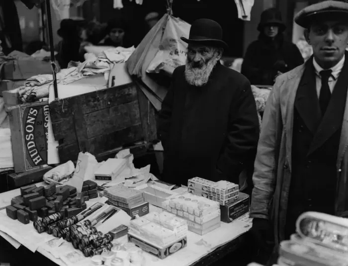 Framed Print : Petticoat Lane Framed Print : Petticoat Lane