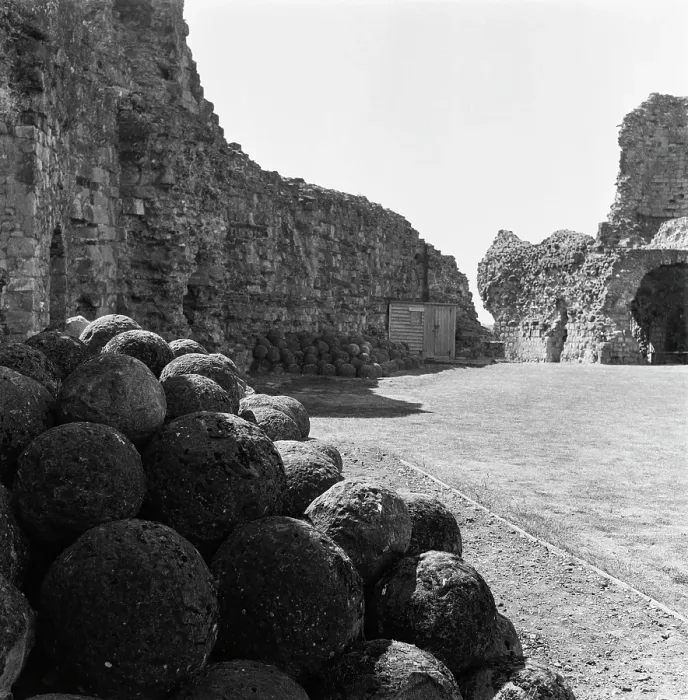 Framed Print : Pevensey Castle Framed Print : Pevensey Castle