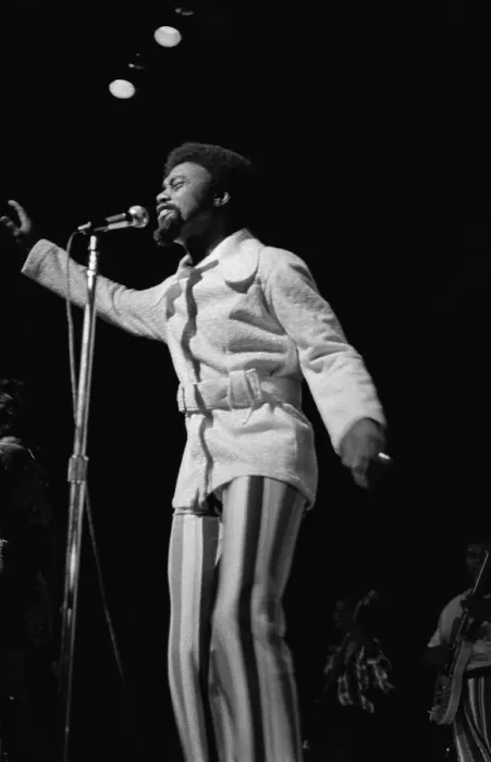Framed Print : The Philosopher Of Soul Plays The Apollo