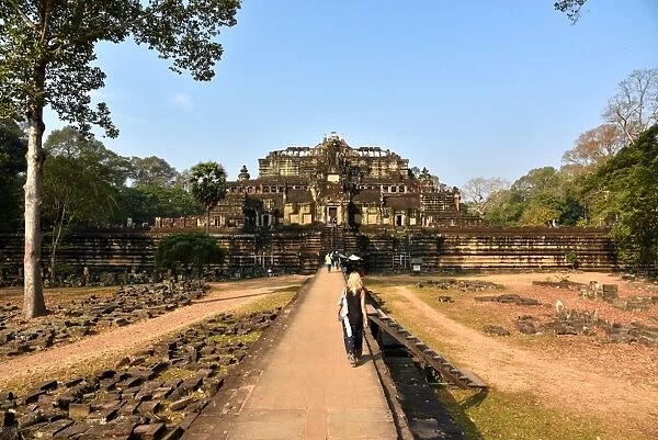 Phimeanakas temple walk at angkor Cambodia