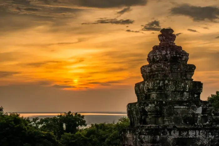 Framed Print : Phnom Bakheng temple in Siem Reap, Cambodia Framed Print : Phnom Bakheng temple in Siem Reap, Cambodia