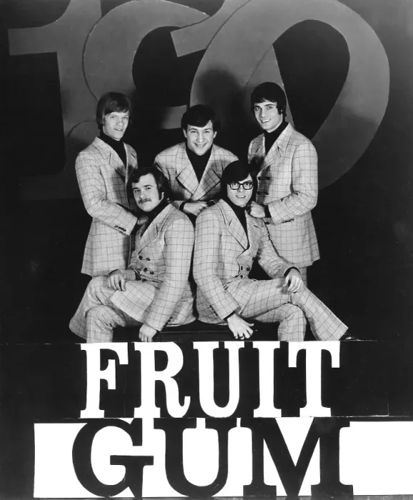 Framed Print : Photo of 1910 Fruitgum Company Framed Print : Photo of 1910 Fruitgum Company
