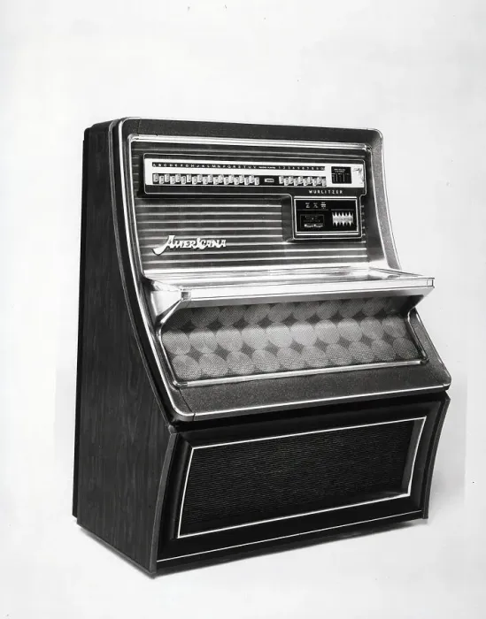 Framed Print : Photo Of 1974 Jukebox Alone Framed Print : Photo Of 1974 Jukebox Alone