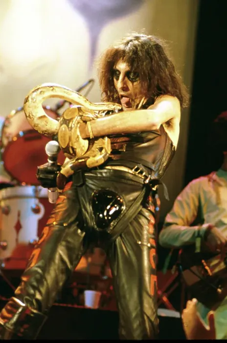 Framed Print : Photo of Alice Cooper Framed Print : Photo of Alice Cooper