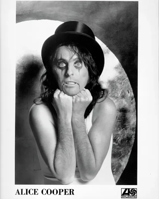 Framed Print : Photo of Alice Cooper Framed Print : Photo of Alice Cooper