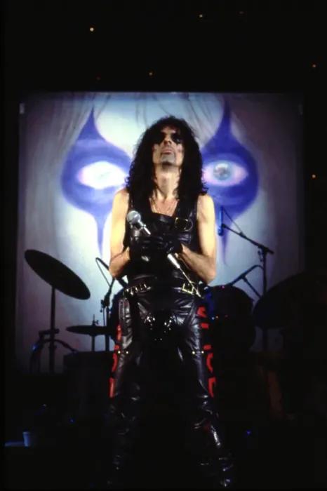 Framed Print : Photo of Alice Cooper Framed Print : Photo of Alice Cooper