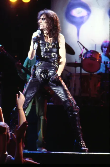 Framed Print : Photo of Alice Cooper