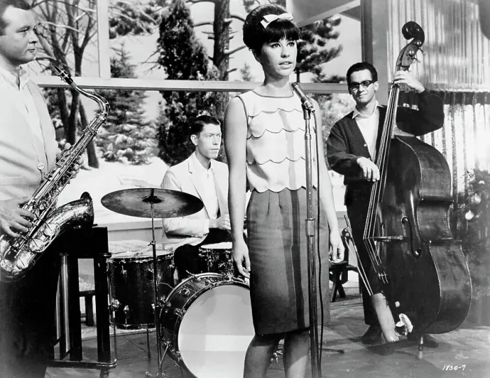 Framed Print : Photo of Astrud Gilberto Framed Print : Photo of Astrud Gilberto