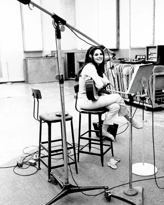 Framed Print : Photo of Bobbie Gentry Framed Print : Photo of Bobbie Gentry