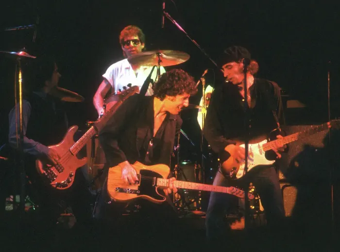 Framed Print : Photo of Bruce Springsteen Framed Print : Photo of Bruce Springsteen