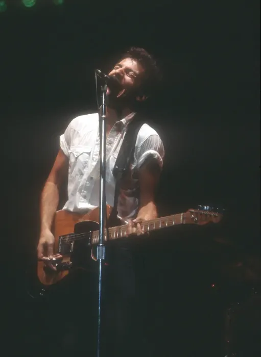 Framed Print : Photo of Bruce Springsteen Framed Print : Photo of Bruce Springsteen
