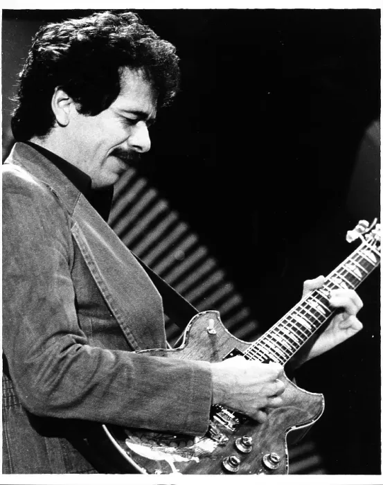Framed Print : Photo of Carlos Santana Framed Print : Photo of Carlos Santana