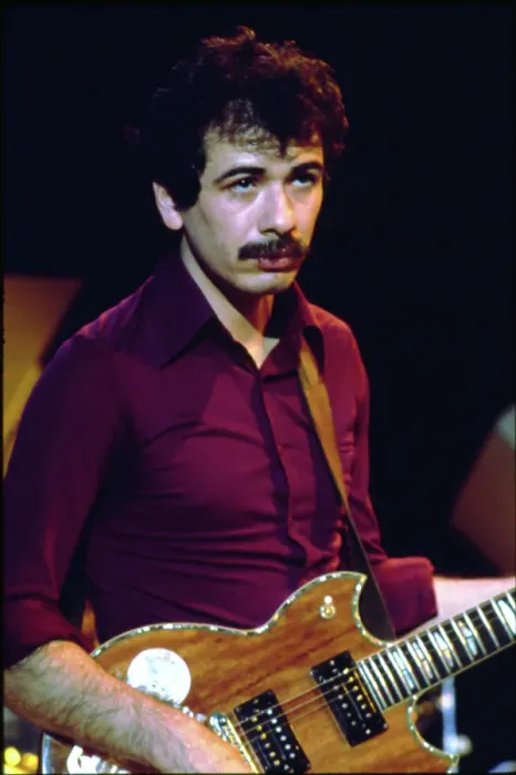 Framed Print : Photo of Carlos Santana Framed Print : Photo of Carlos Santana