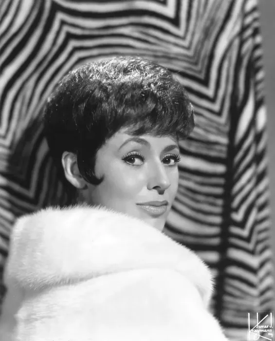 Framed Print : Photo of Caterina Valente Framed Print : Photo of Caterina Valente