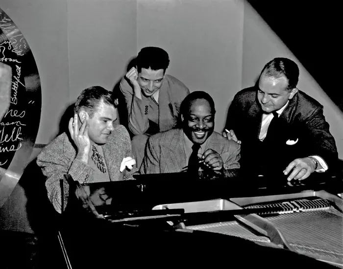 Framed Print : Photo of Count Basie