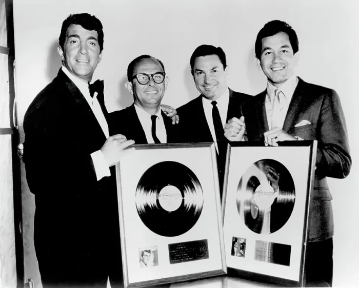 Framed Print : Photo of Dean Martin Framed Print : Photo of Dean Martin