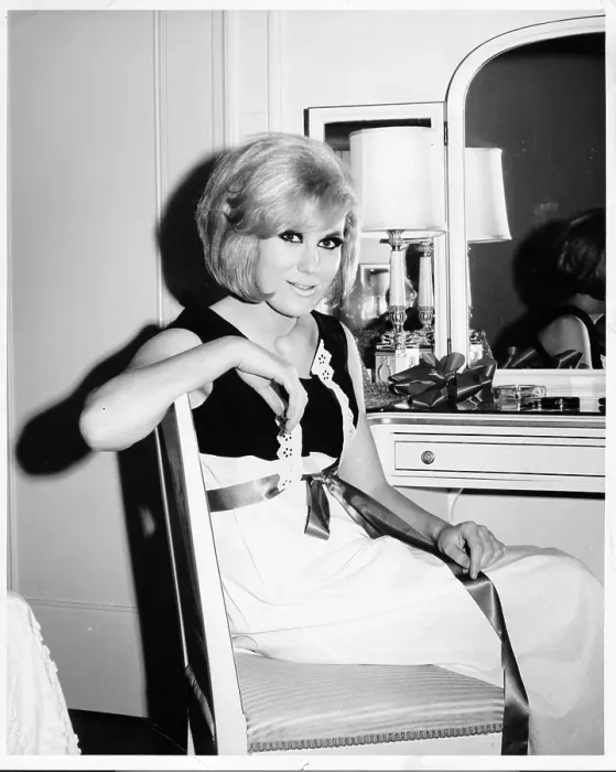 Framed Print : Photo of Dusty Springfield