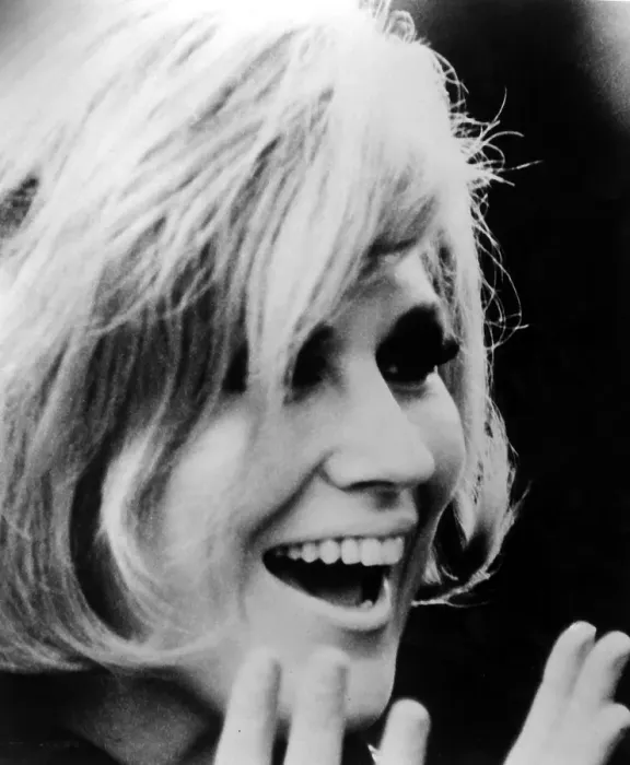 Framed Print : Photo of Dusty Springfield