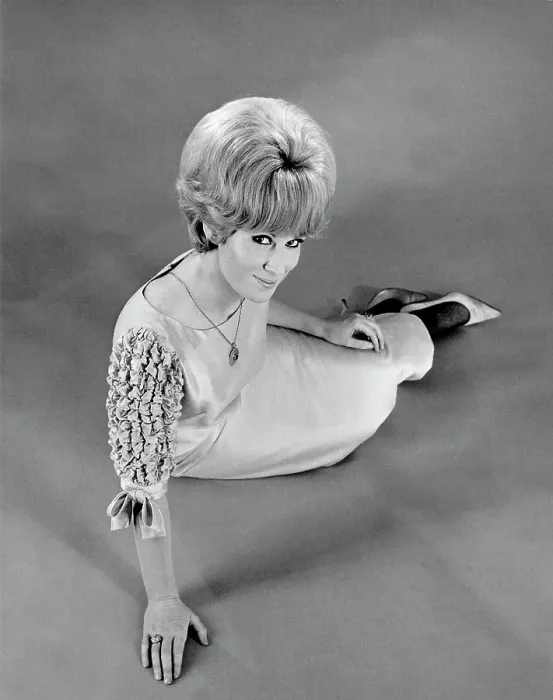 Framed Print : Photo of Dusty Springfield