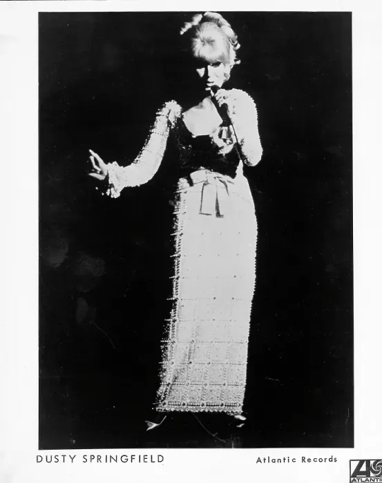 Framed Print : Photo of Dusty Springfield