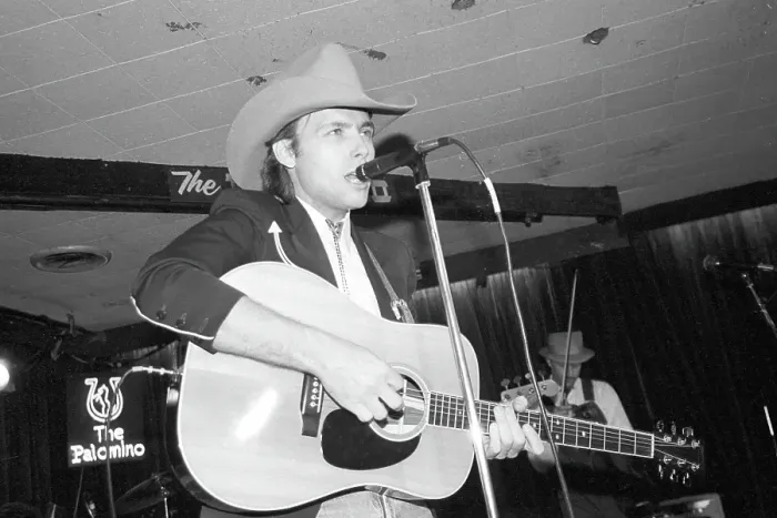 Framed Print : Photo of Dwight Yoakam Framed Print : Photo of Dwight Yoakam