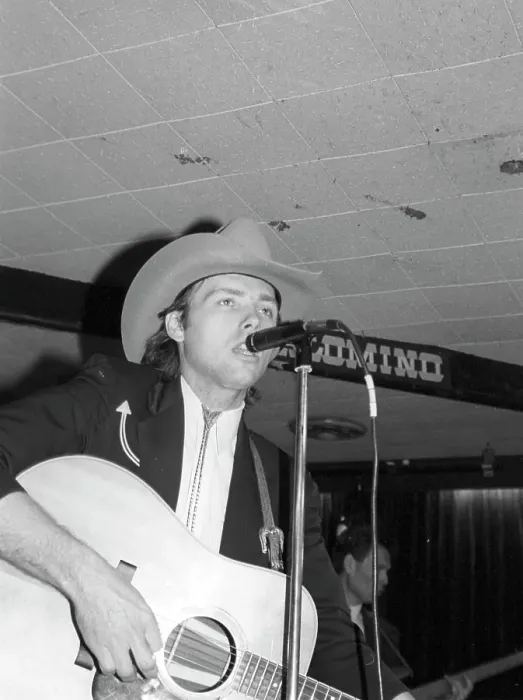 Framed Print : Photo of Dwight Yoakam Framed Print : Photo of Dwight Yoakam