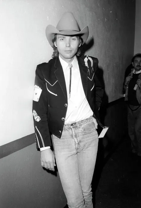 Framed Print : Photo of Dwight Yoakam