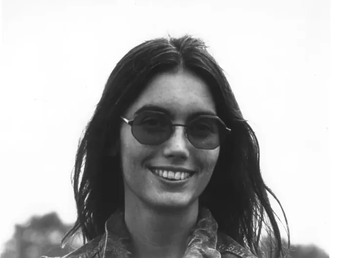 Framed Print : Photo of Emmylou Harris Framed Print : Photo of Emmylou Harris