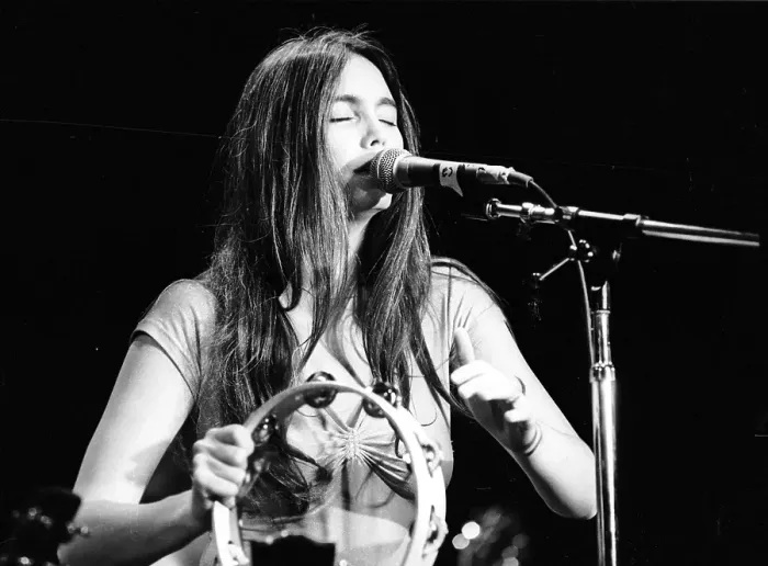 Framed Print : Photo of Emmylou Harris Framed Print : Photo of Emmylou Harris