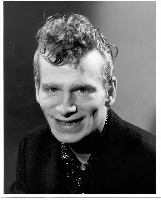 Framed Print : Photo of Ersel Hickey Framed Print : Photo of Ersel Hickey