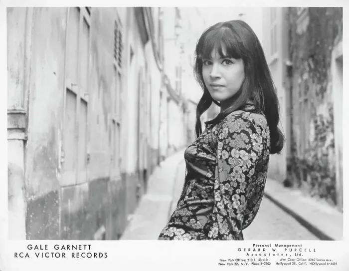 Framed Print : Photo of Gale Garnett Framed Print : Photo of Gale Garnett