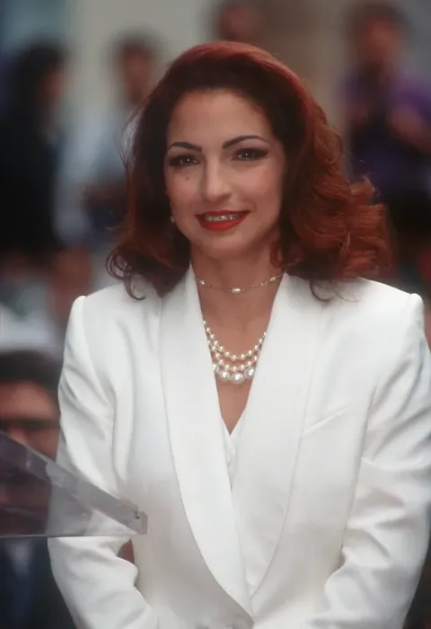 Framed Print : Photo of Gloria Estefan Framed Print : Photo of Gloria Estefan