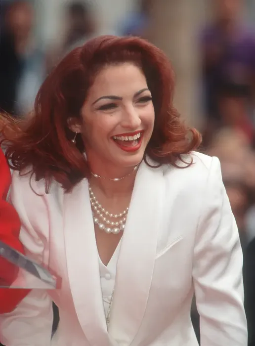 Framed Print : Photo of Gloria Estefan Framed Print : Photo of Gloria Estefan