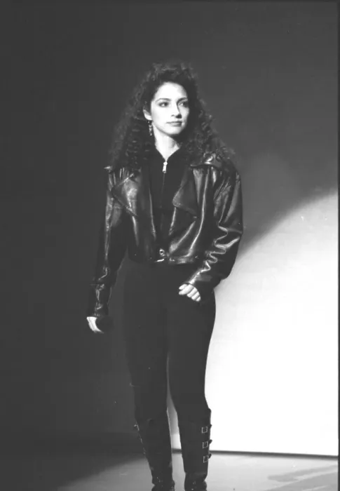 Framed Print : Photo of Gloria Estefan Framed Print : Photo of Gloria Estefan