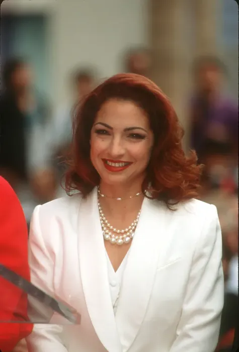 Framed Print : Photo of Gloria Estefan Framed Print : Photo of Gloria Estefan