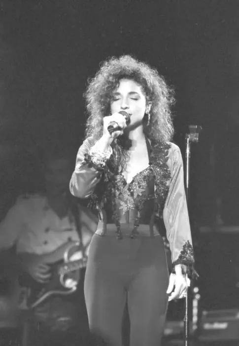 Framed Print : Photo of Gloria Estefan Framed Print : Photo of Gloria Estefan