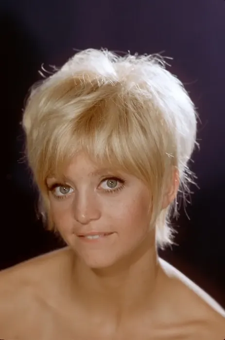 Framed Print : Photo of Goldie Hawn Framed Print : Photo of Goldie Hawn