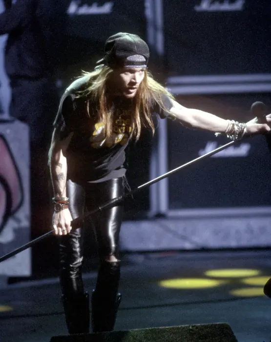 Framed Print : Photo of Guns n Roses Framed Print : Photo of Guns n Roses