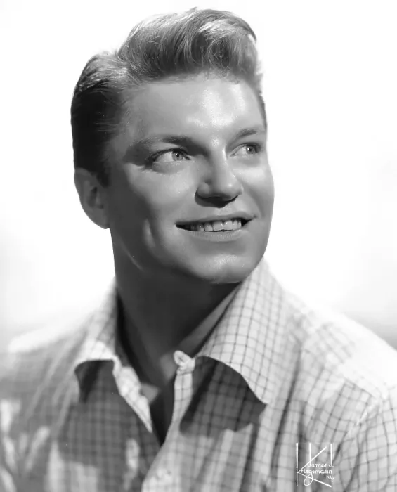 Framed Print : Photo of Guy Mitchell Framed Print : Photo of Guy Mitchell