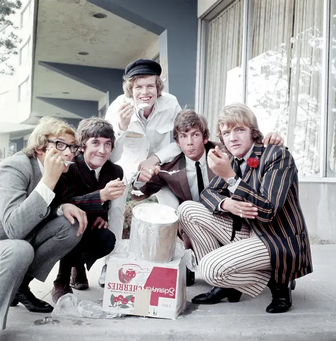 Framed Print : Photo of Herman's Hermits