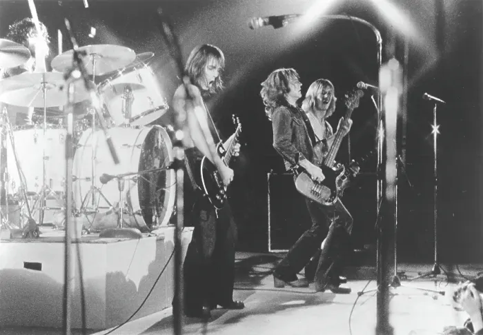 Framed Print : Photo of Humble Pie