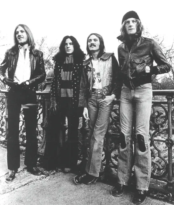 Framed Print : Photo of Humble Pie