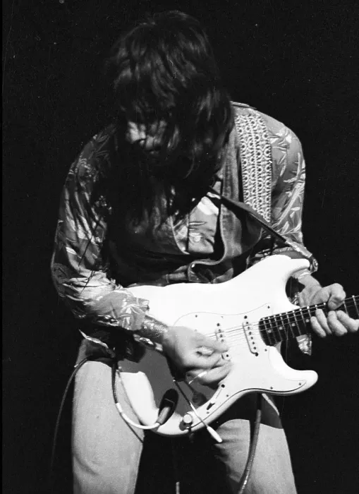 Framed Print : Photo of Jeff Beck Framed Print : Photo of Jeff Beck