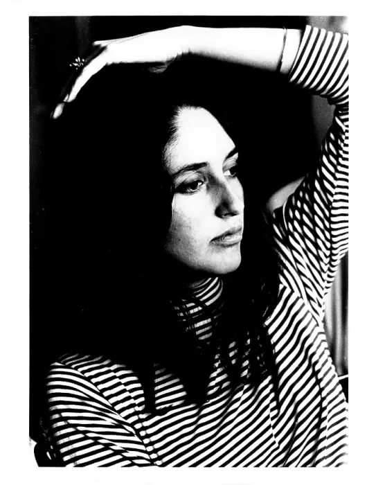 Framed Print : Photo of Joan Baez Framed Print : Photo of Joan Baez