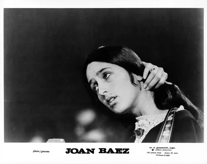 Framed Print : Photo of Joan Baez Framed Print : Photo of Joan Baez