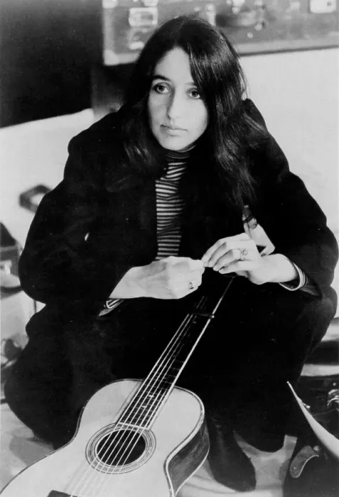 Framed Print : Photo of Joan Baez Framed Print : Photo of Joan Baez