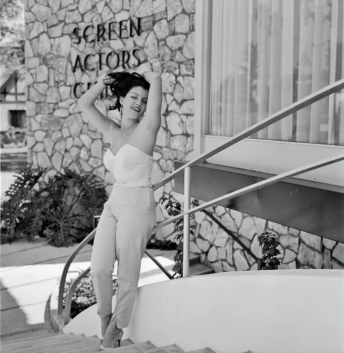 Framed Print : Photo of Joan Bradshaw