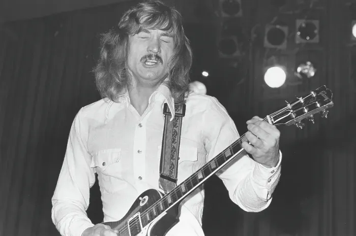 Framed Print : Photo of Joe Walsh Framed Print : Photo of Joe Walsh