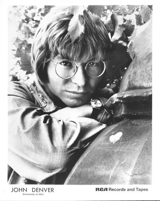 Framed Print : Photo of John Denver Framed Print : Photo of John Denver