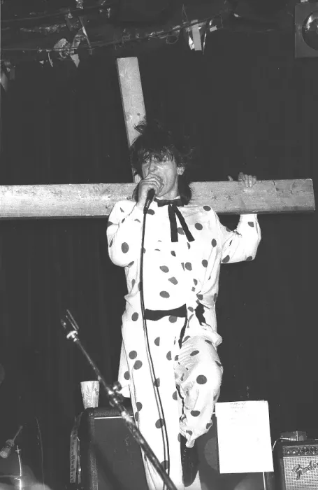Framed Print : Photo of Johnny Thunders Framed Print : Photo of Johnny Thunders